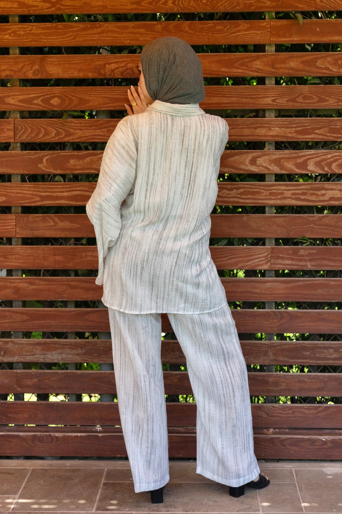 Grayish linen set
