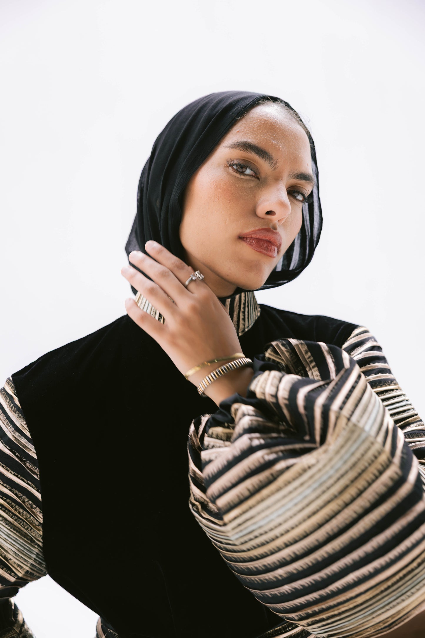 الحب كدة Dress