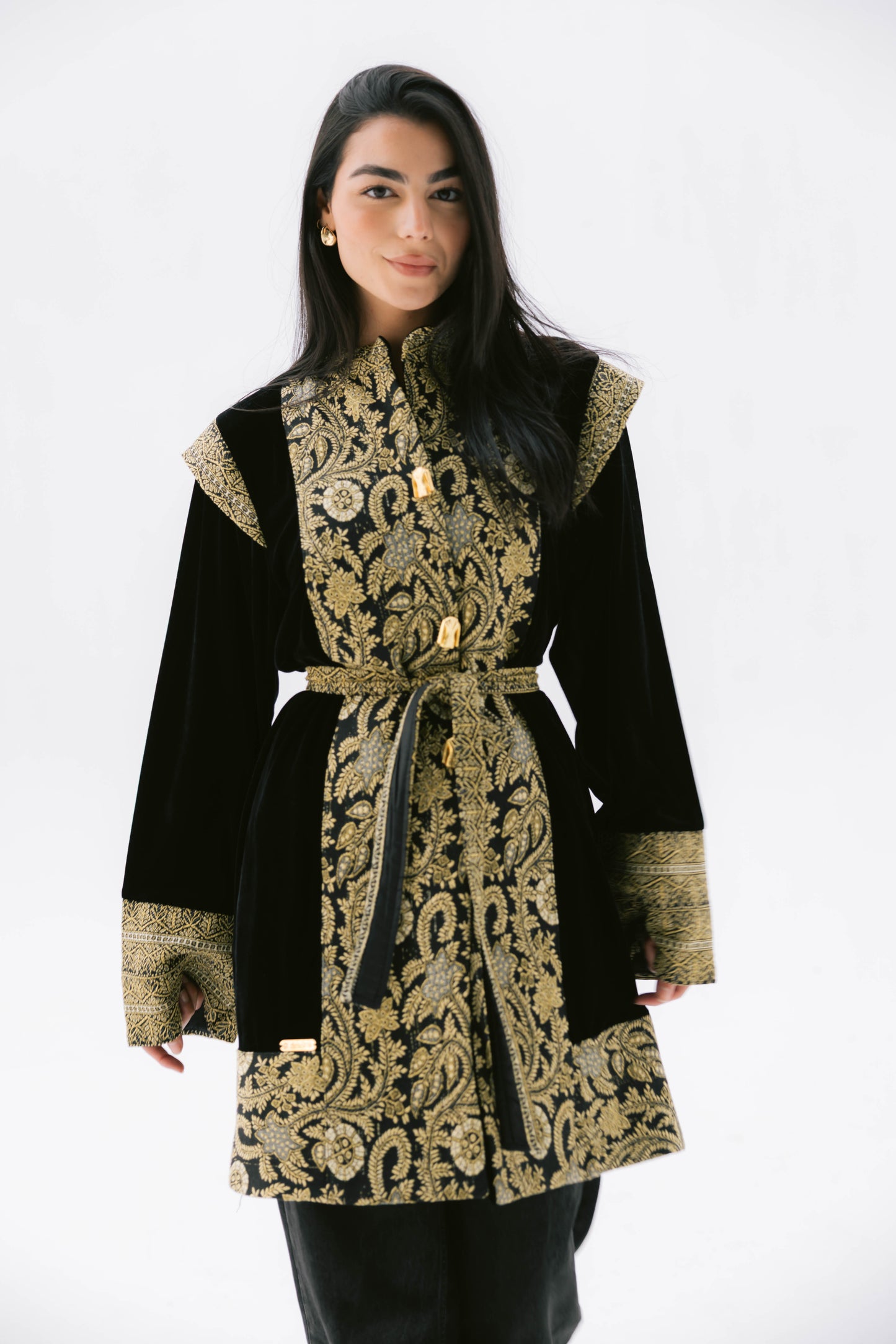 الاطلال jacket